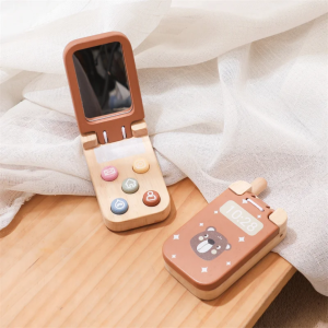 Дървен детски телефон